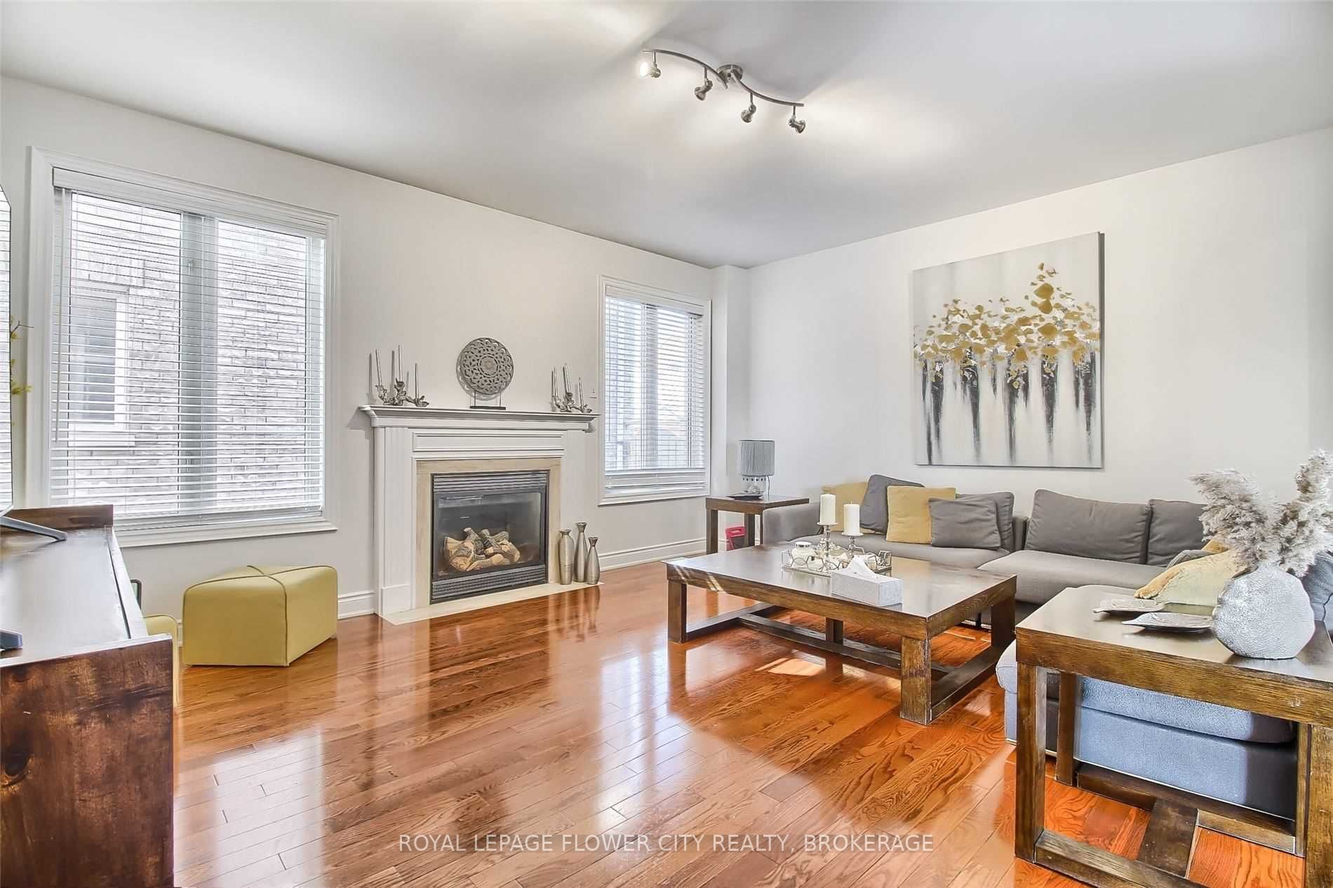 2425 North Ridge Tr