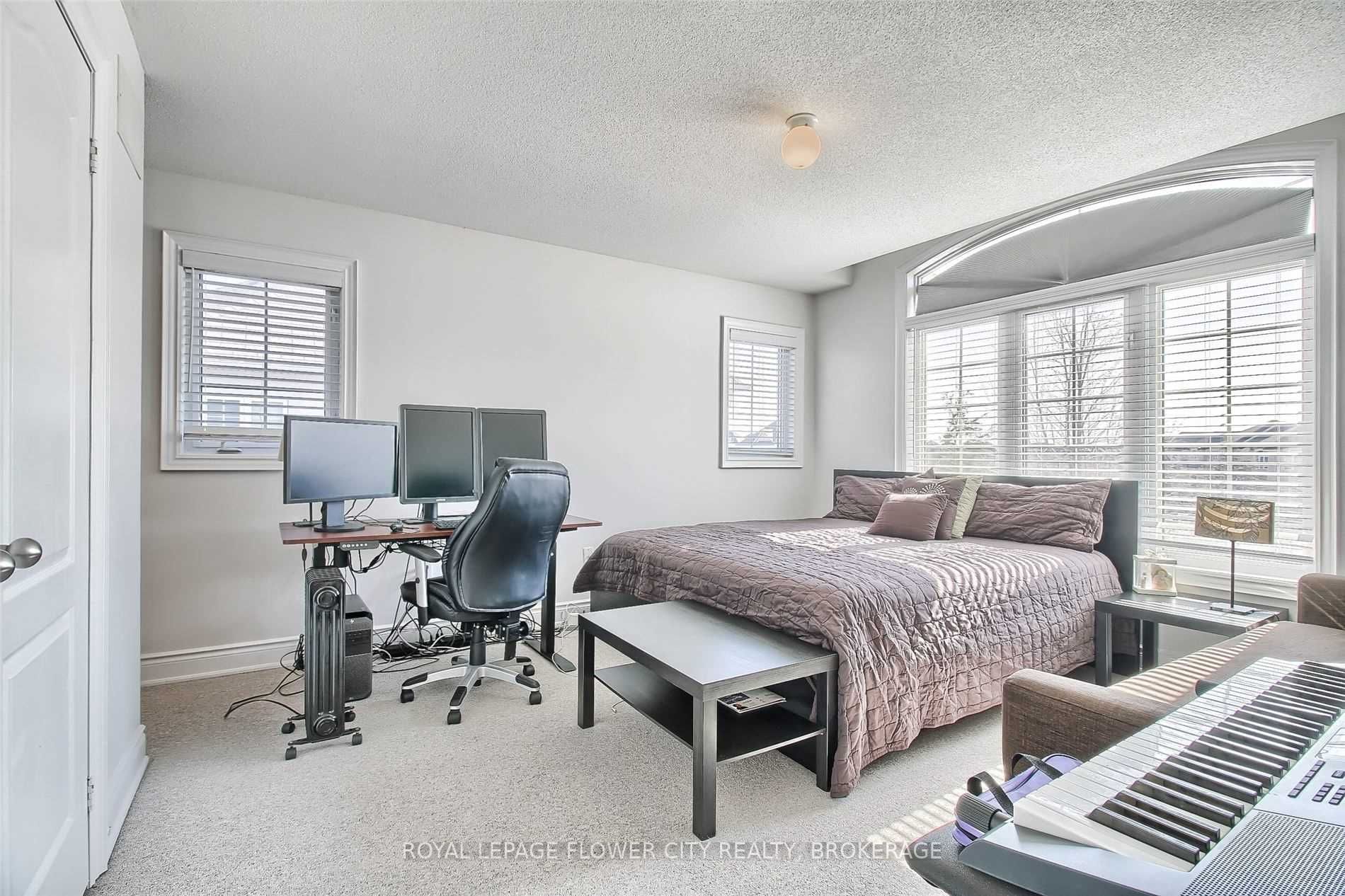 2425 North Ridge Tr