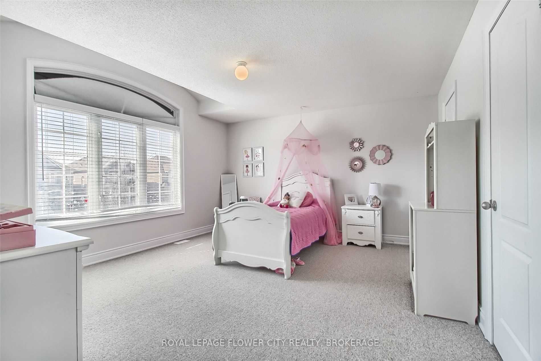 2425 North Ridge Tr
