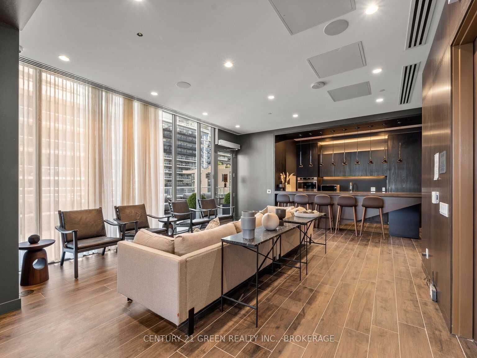 70 Annie Craig Drive, #608
