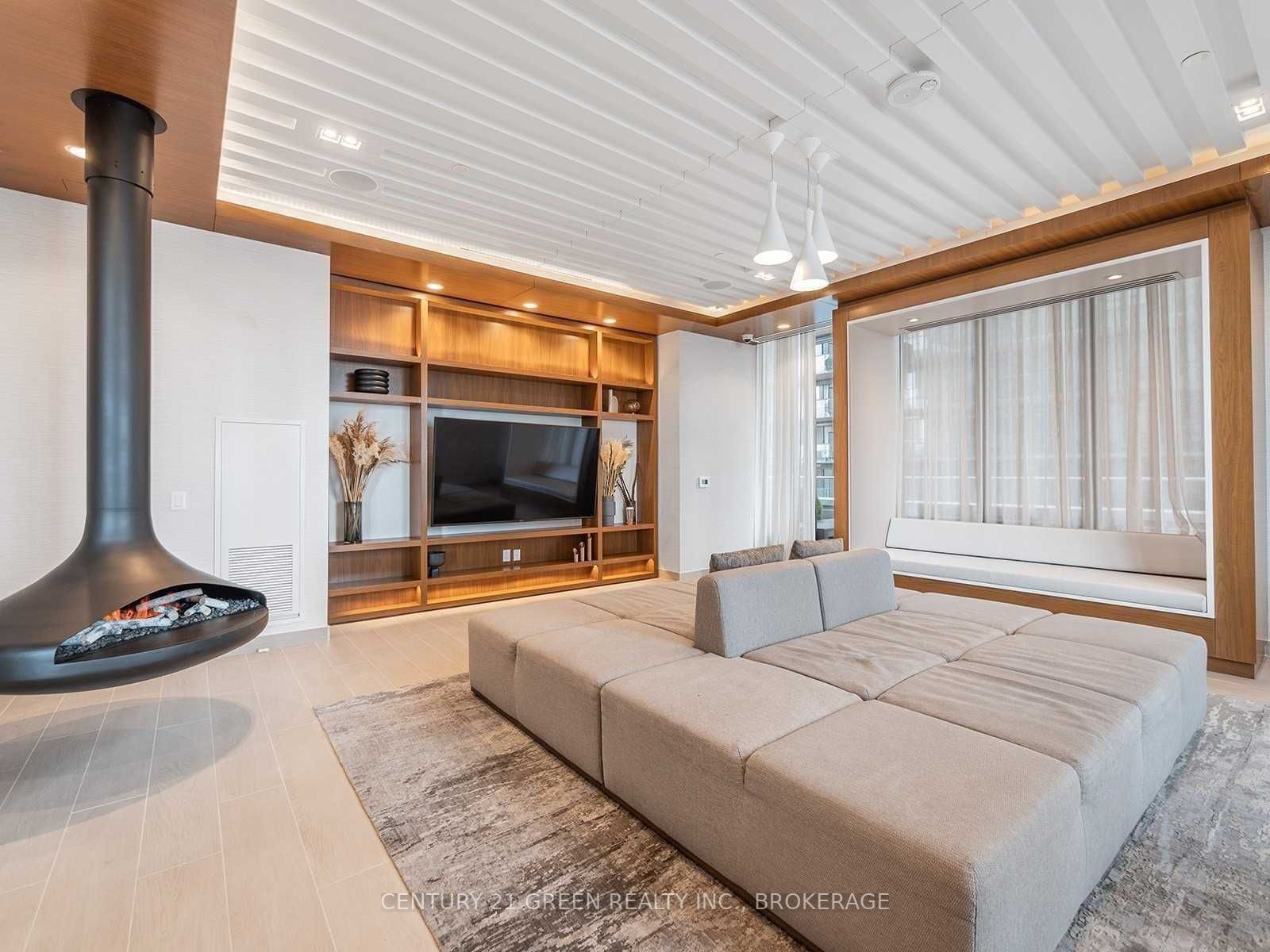70 Annie Craig Drive, #608