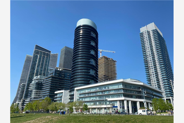 80 Marine Parade Dr, Toronto