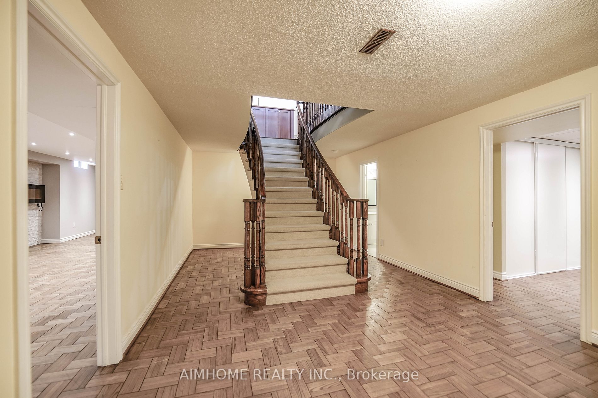Listing W6025704 - Large Photo # 33