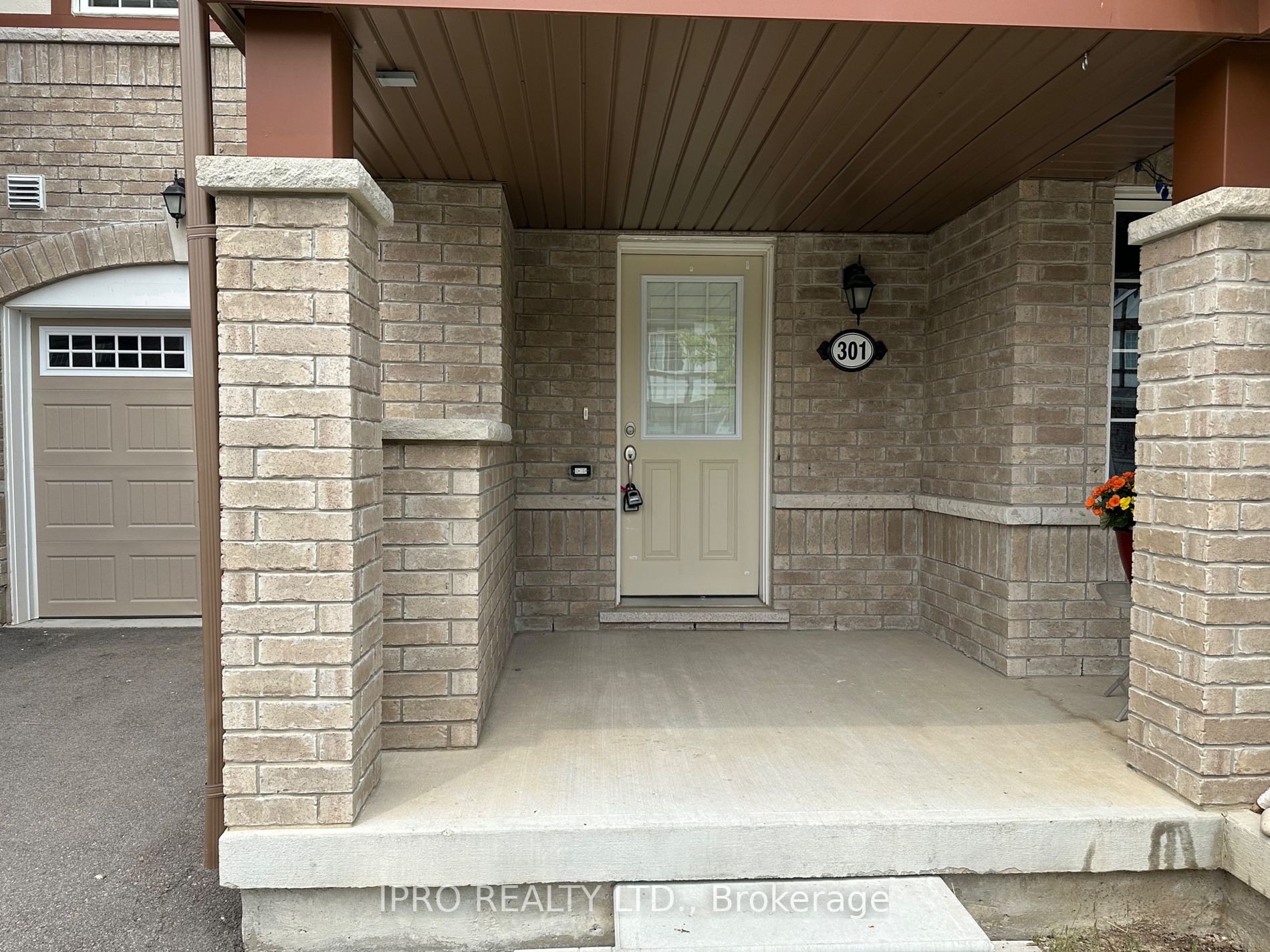 Listing W6026276 - Large Photo # 2