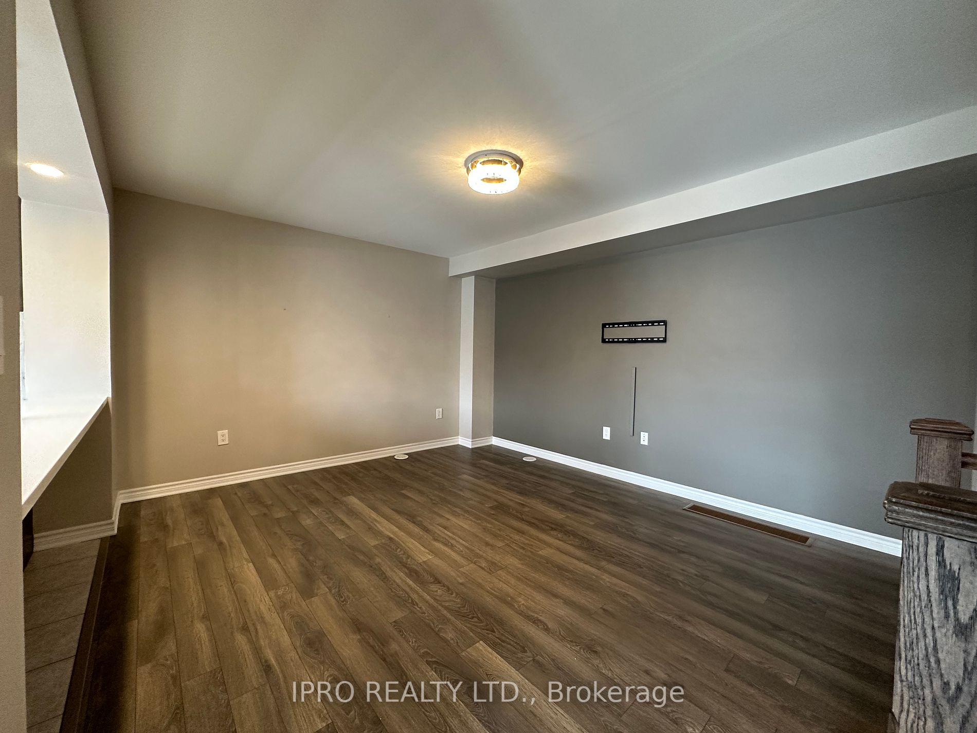 Listing W6026276 - Large Photo # 3