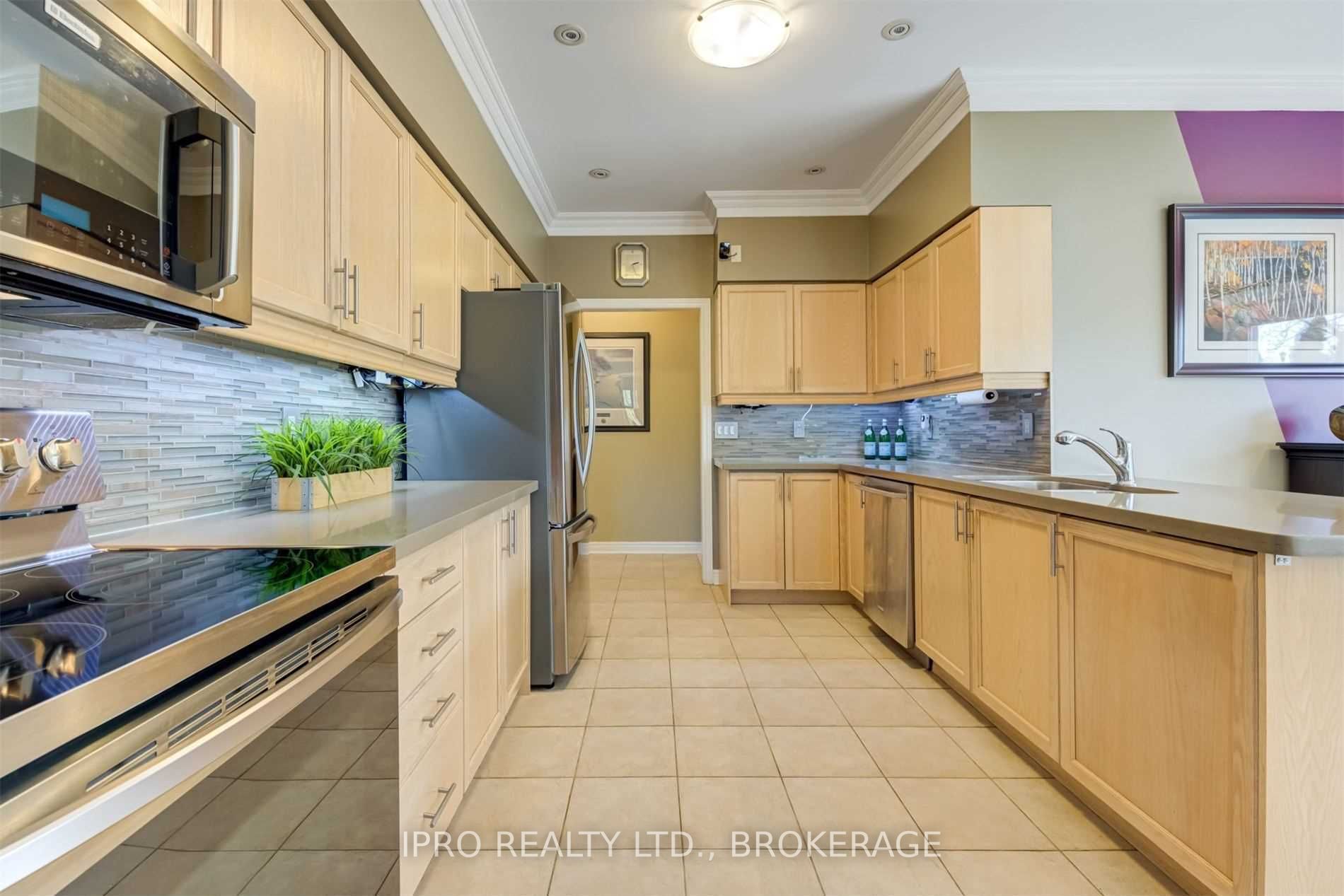 2 Orchard Park Gate, #12