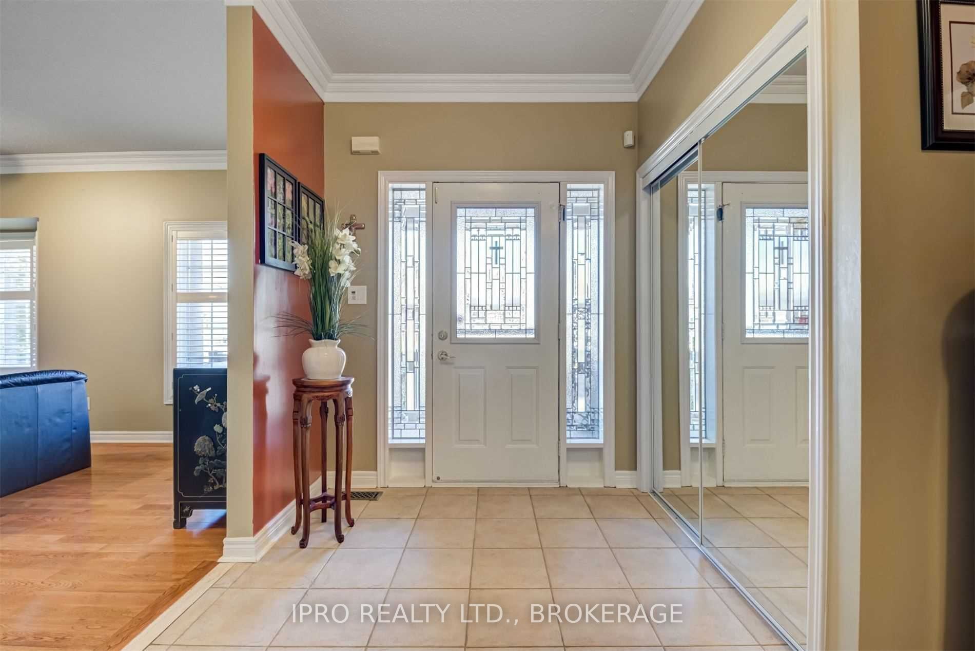 2 Orchard Park Gate, #12