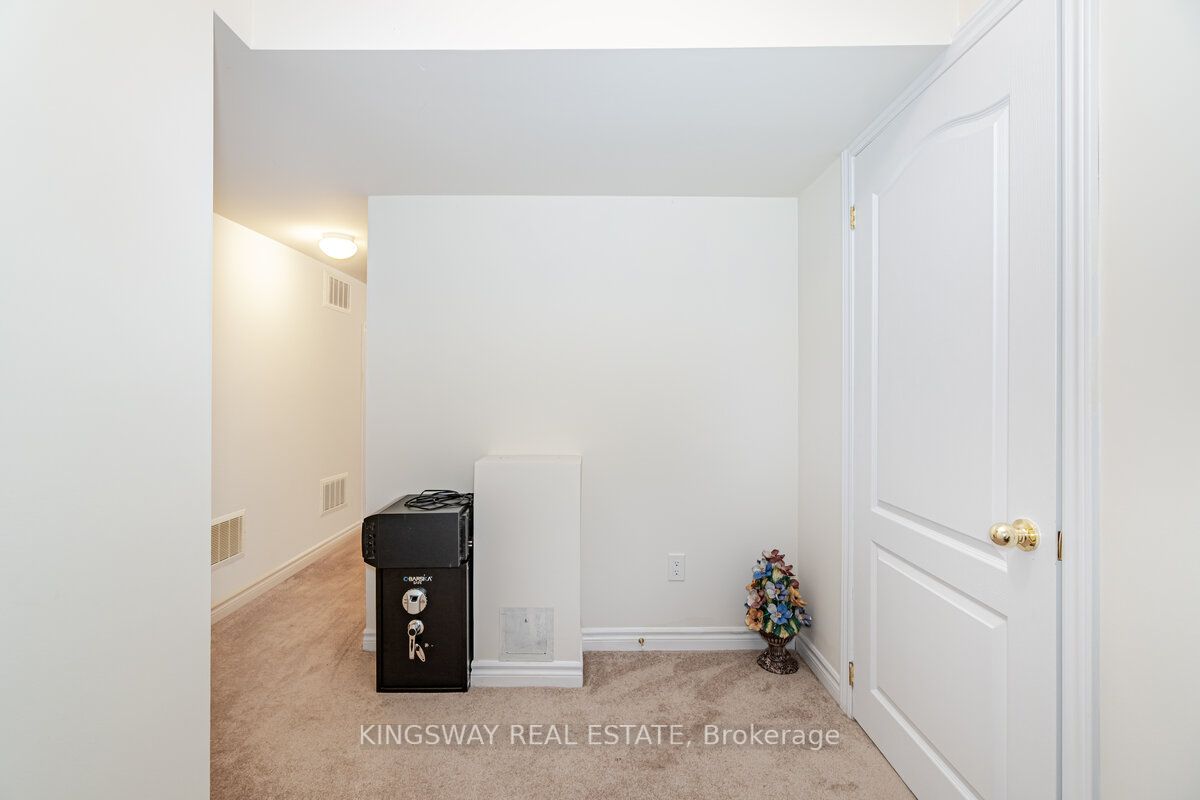 Listing W6026896 - Large Photo # 36