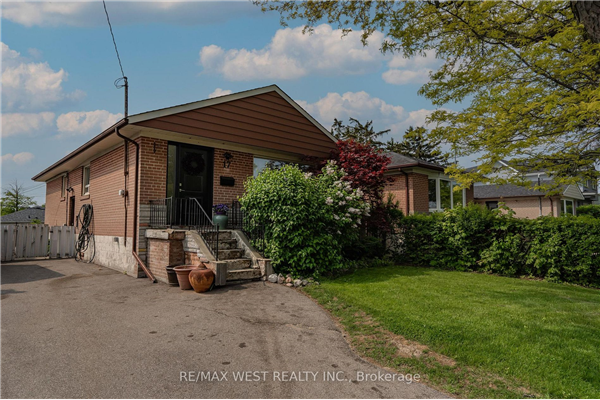 17 Dimplefield Pl, Toronto