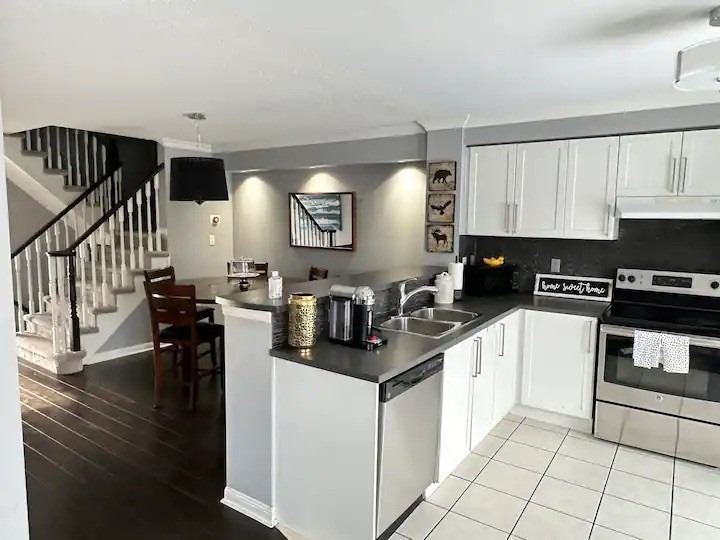 2159 Baronwood Dr
