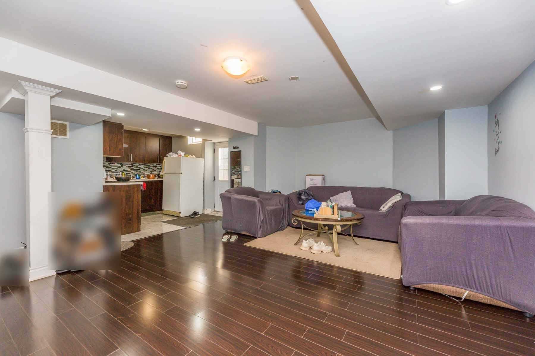 11 Grovewood Drive