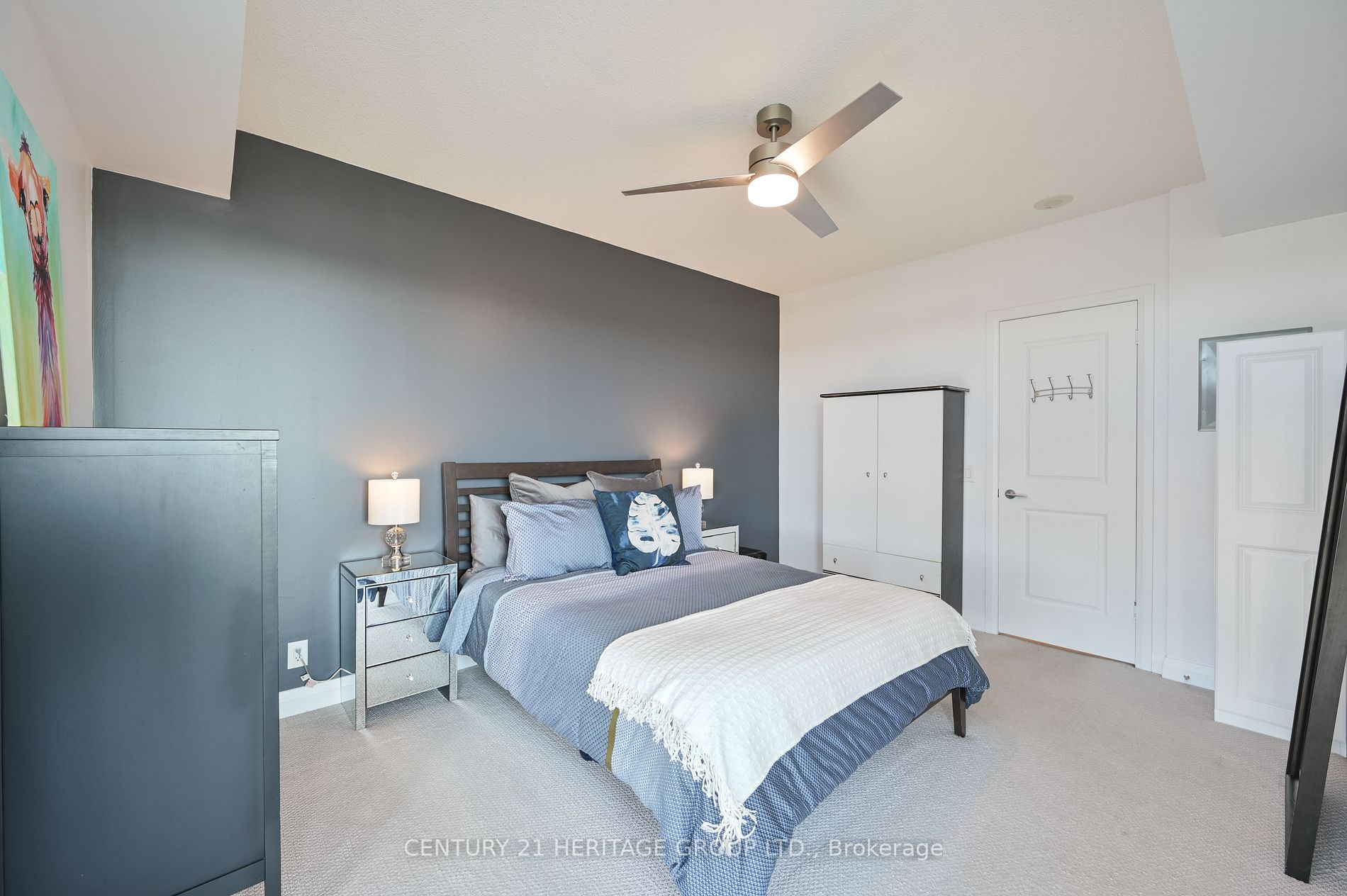 1055 Southdown Rd W, #503