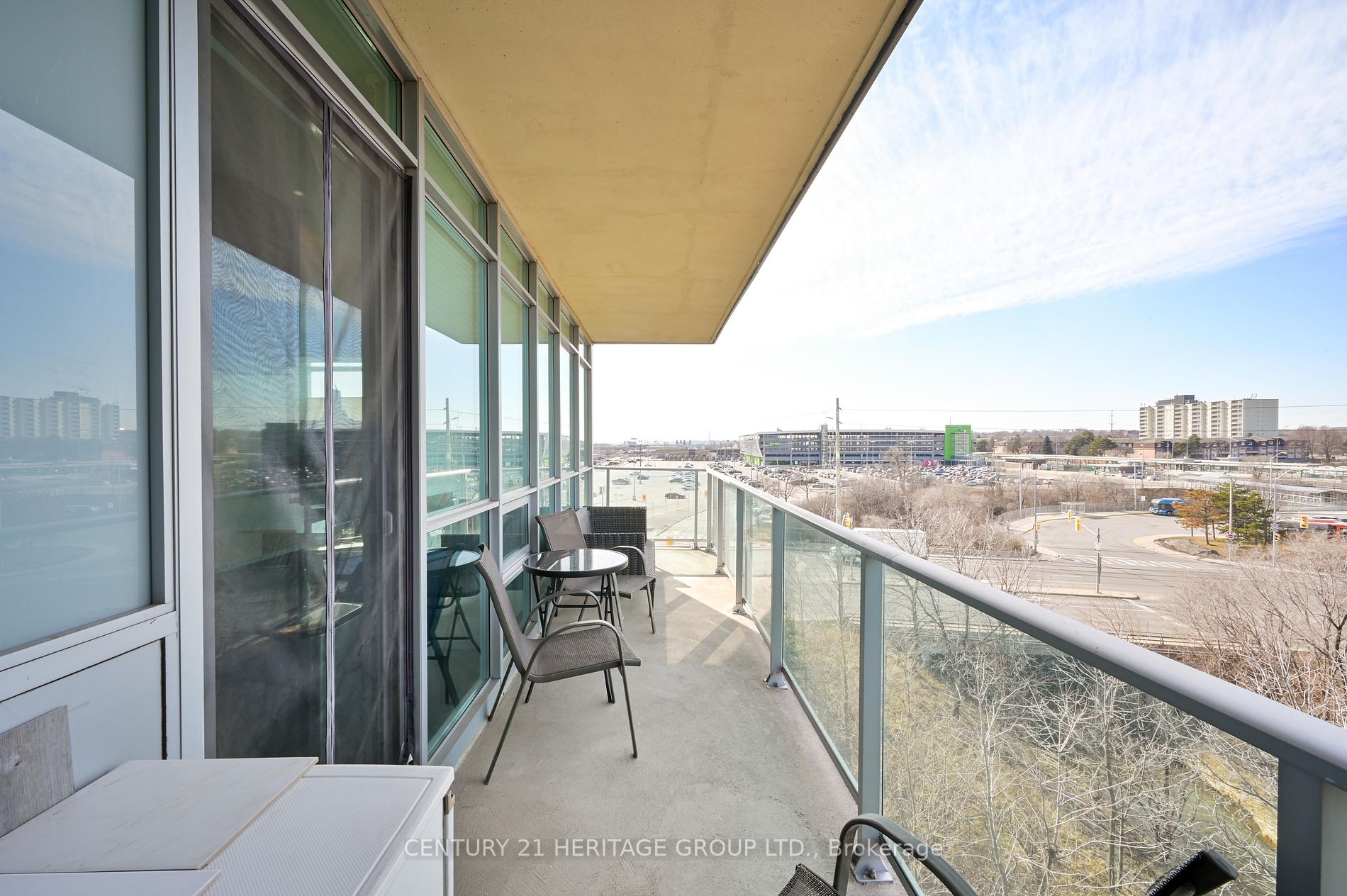 1055 Southdown Rd W, #503