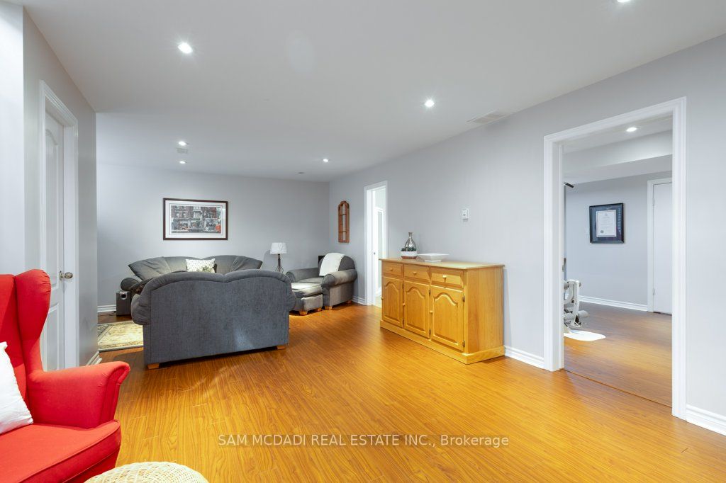 Listing W6027640 - Large Photo # 29
