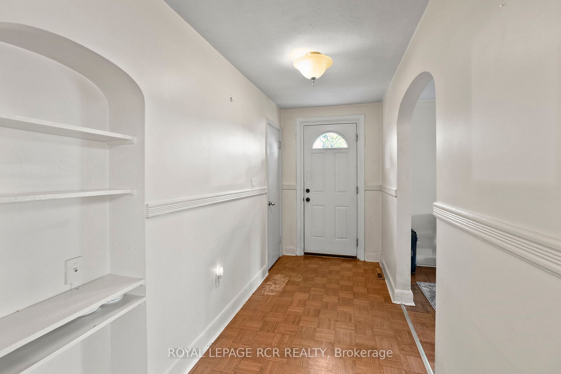 204 Albert St