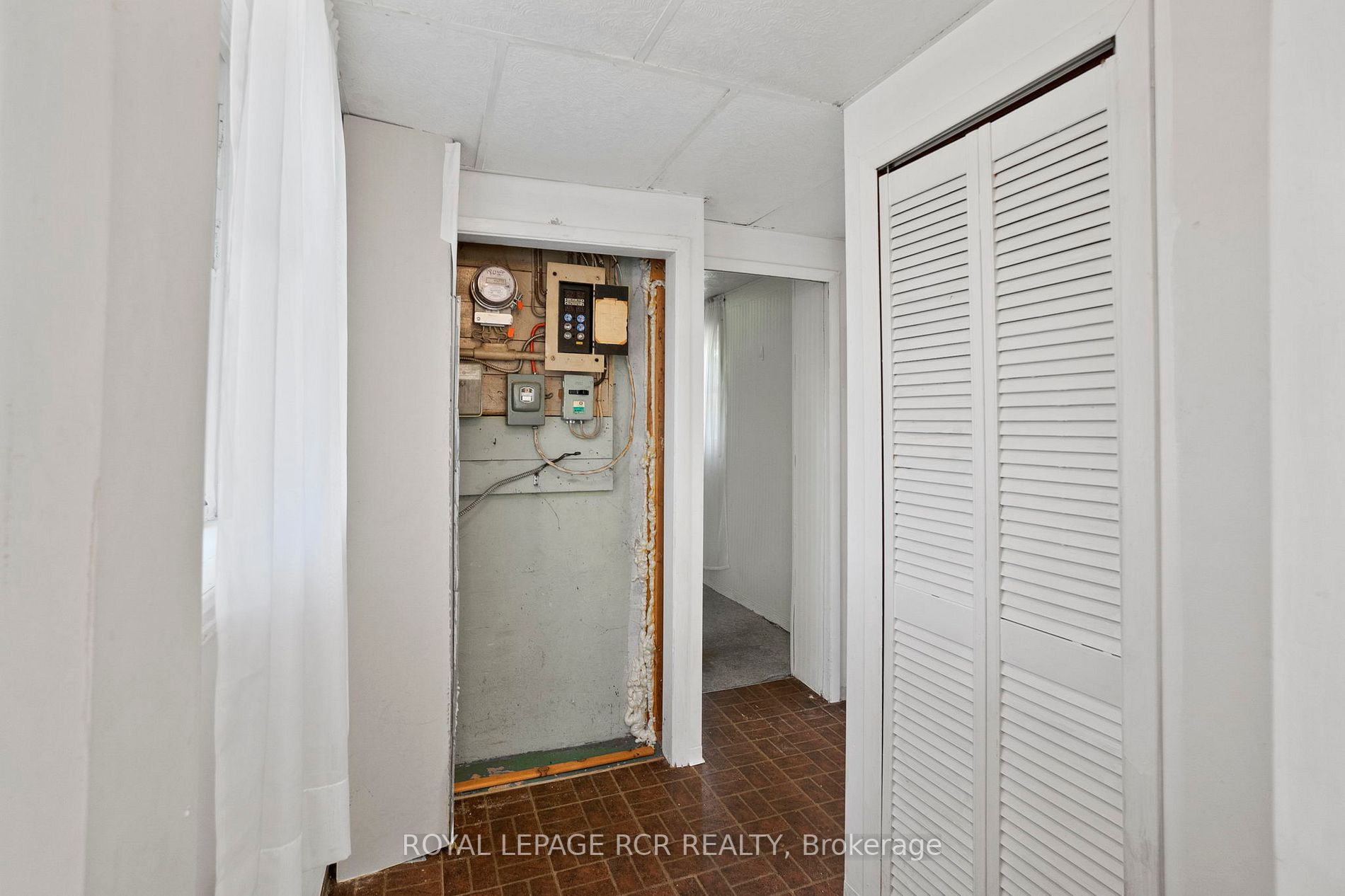 204 Albert St