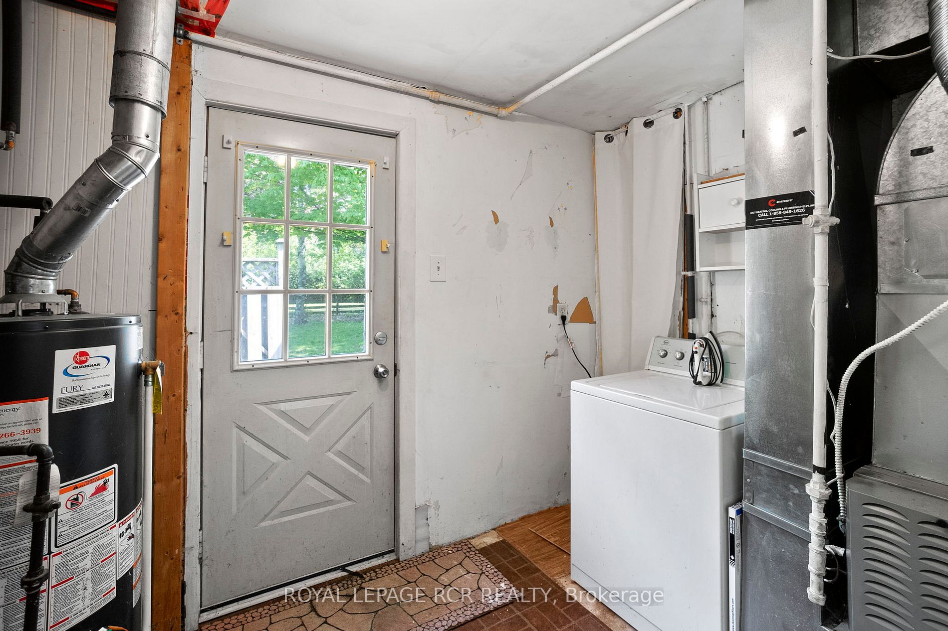 204 Albert St