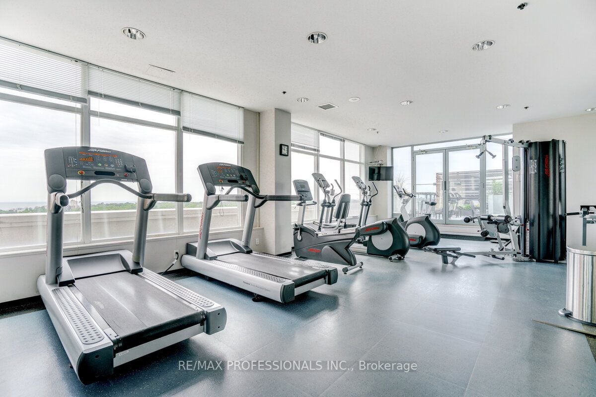 200 Manitoba St, #106