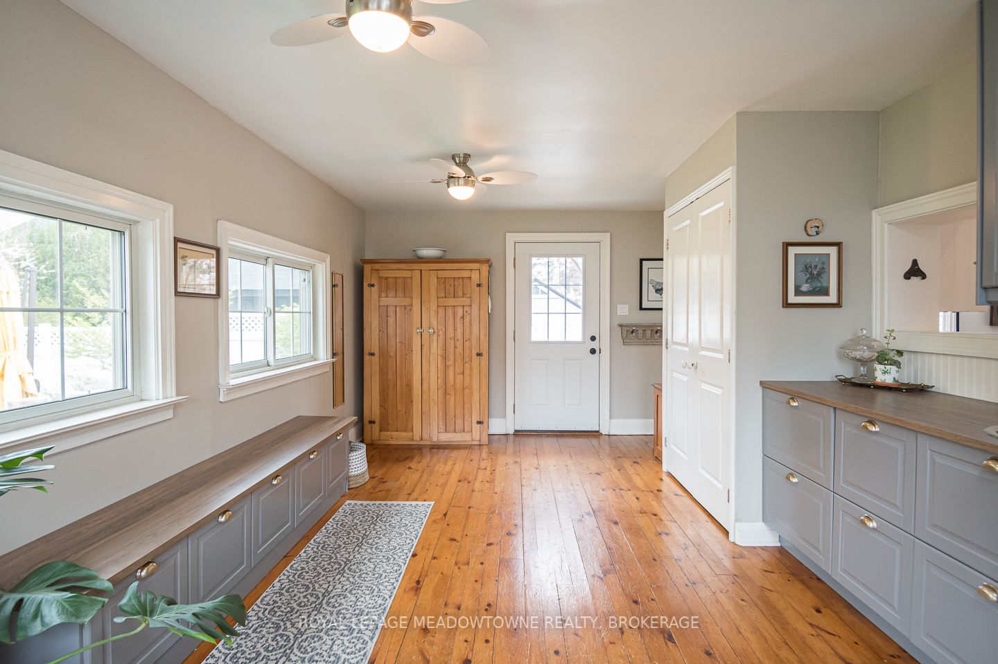 105 Mill St