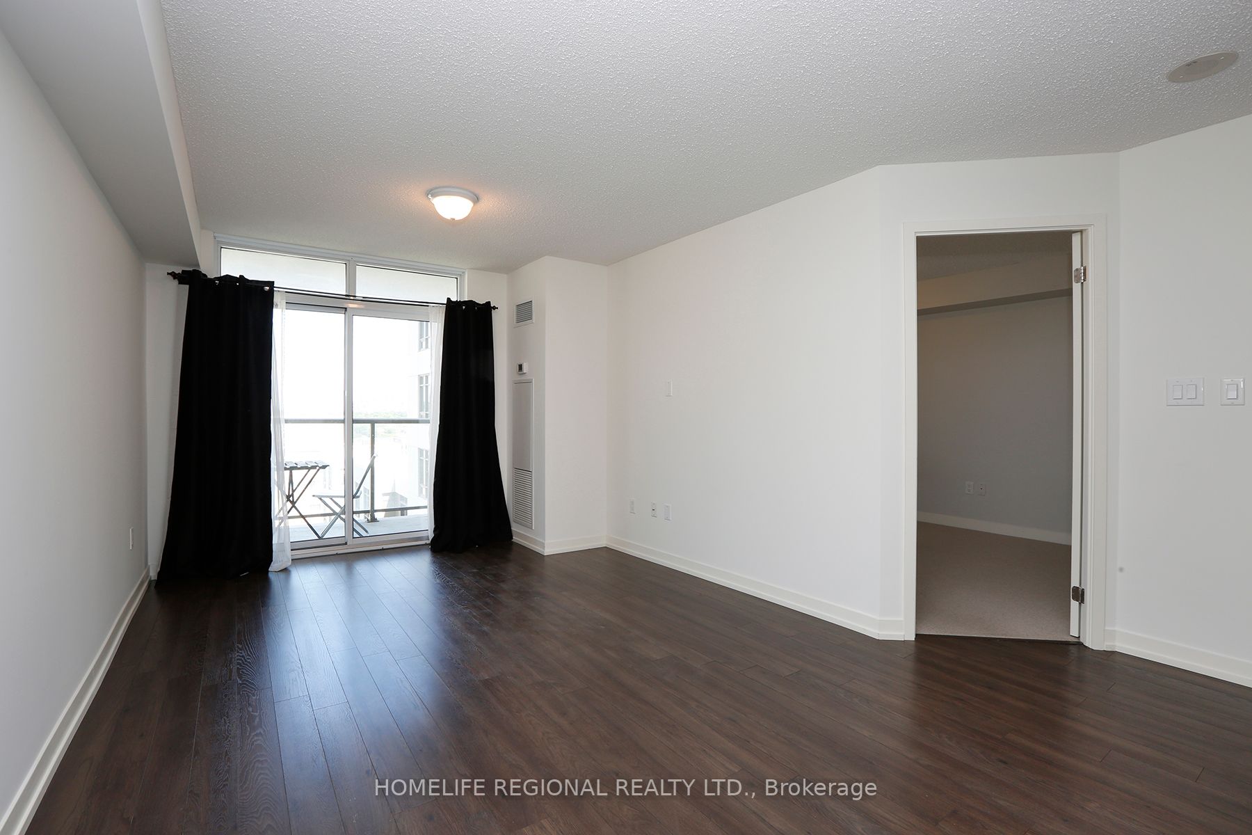 816 Lansdowne Ave, #1015