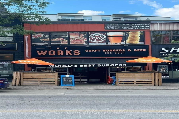 104 Lakeshore Rd E, Mississauga