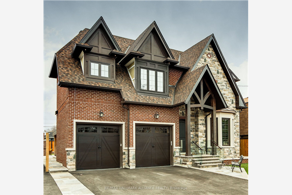 156 Church St, Toronto