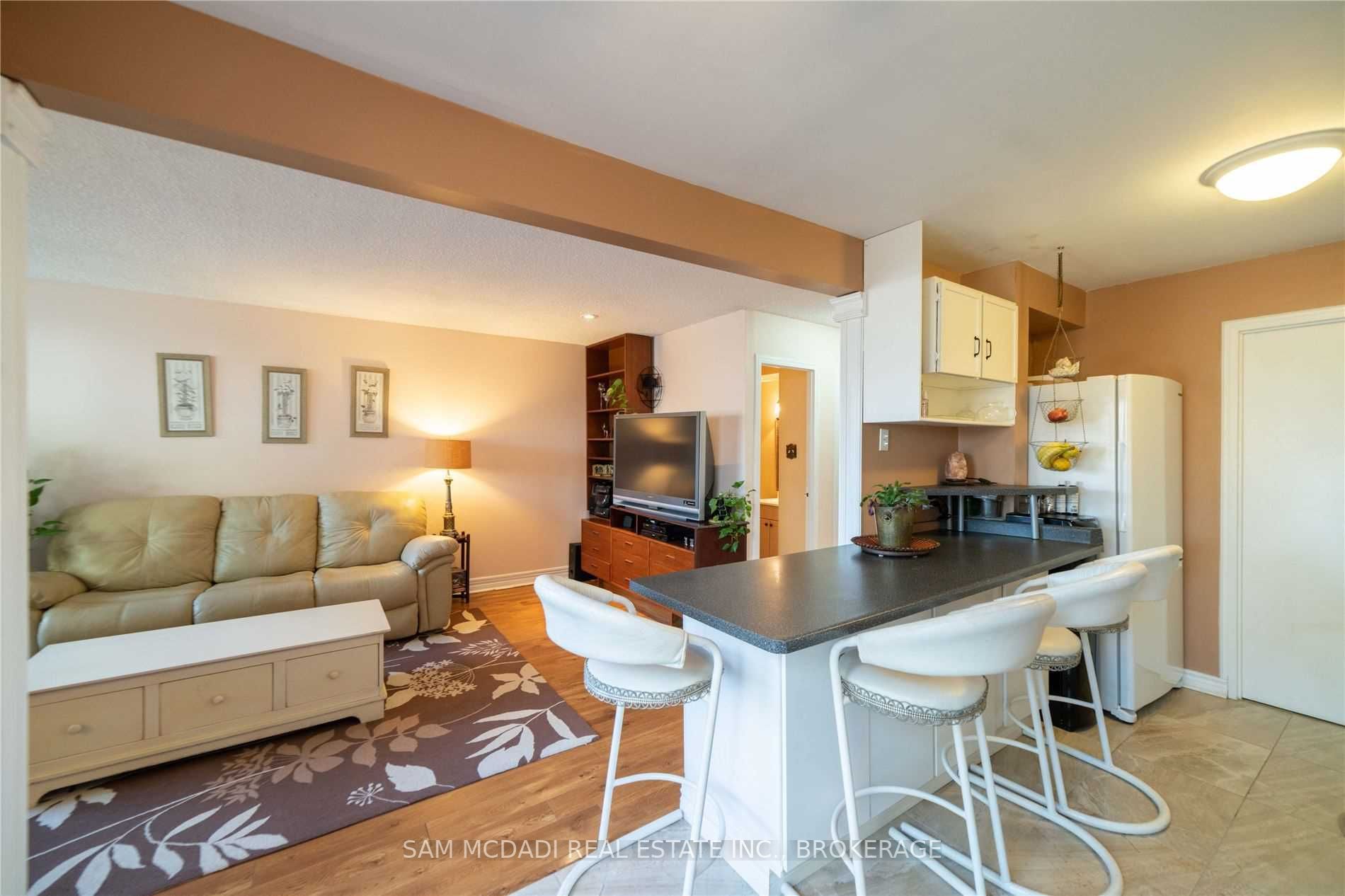 2170 Bromsgrove Rd, #201