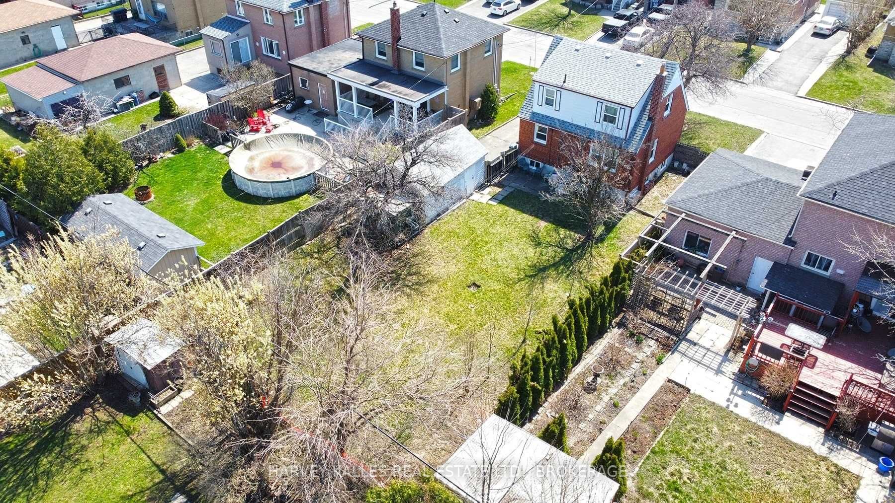 70 Westdale Dr