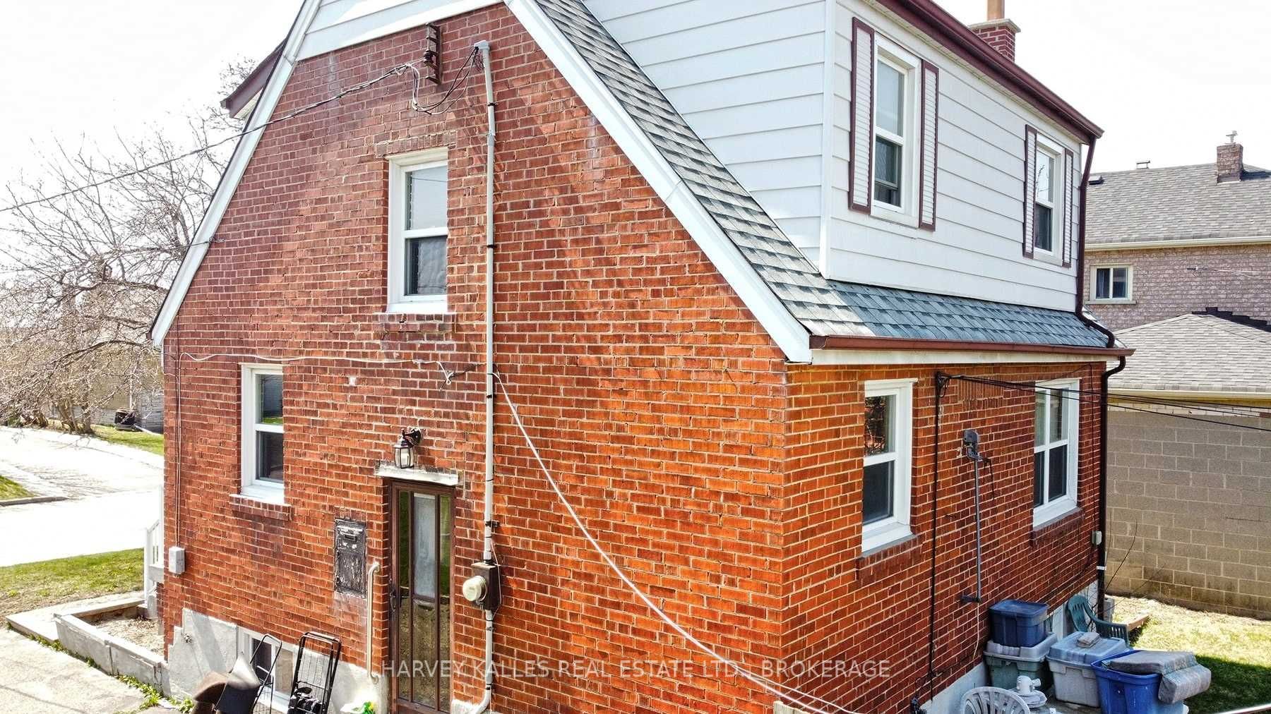 70 Westdale Dr