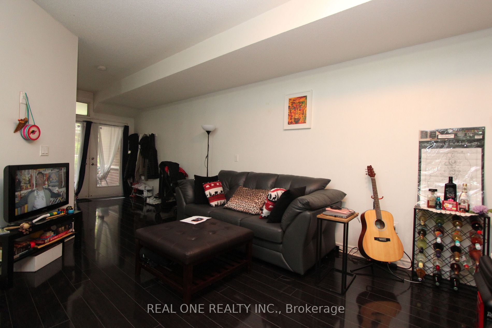 38 Gibson Ave, #11