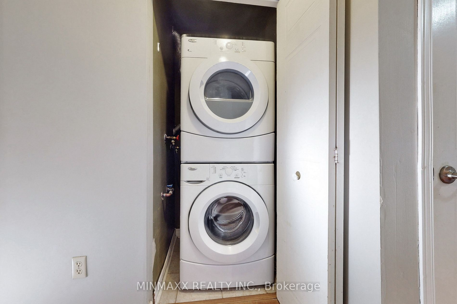 Listing W6029756 - Large Photo # 17