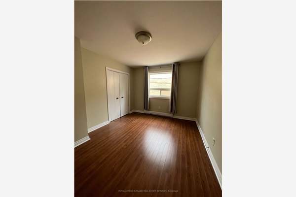 293 Lakeshore Rd E, Mississauga