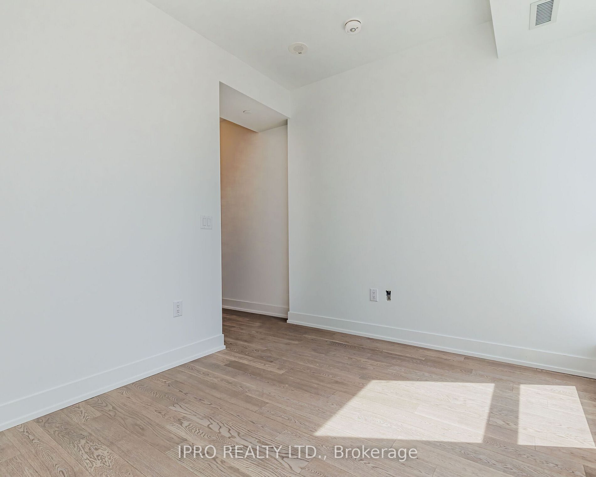 Listing W6030256 - Large Photo # 12