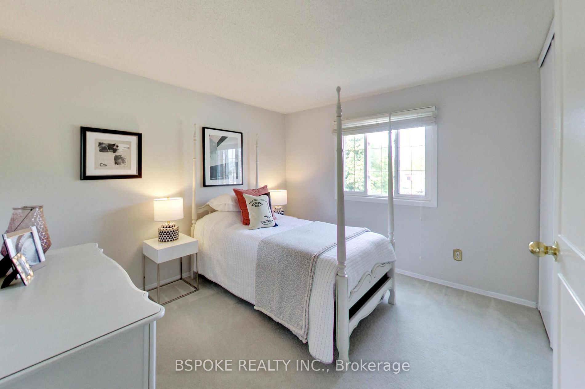 3100 Kilbride Cres