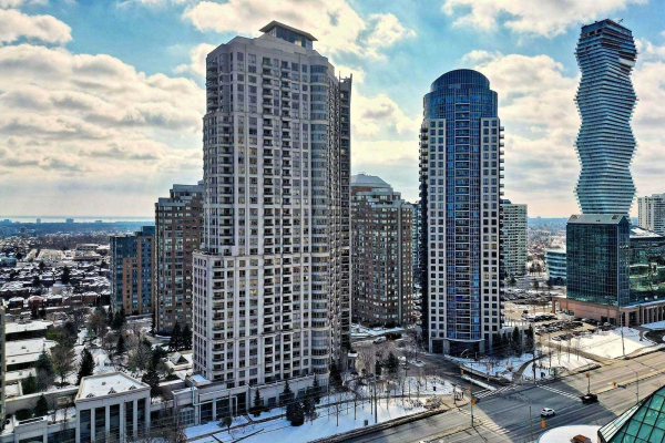 310 Burnhamthorpe Rd W, Mississauga