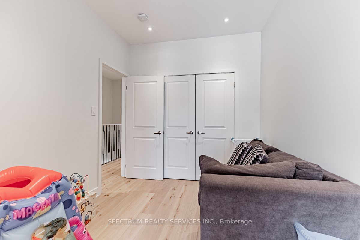 Listing W6030784 - Large Photo # 32
