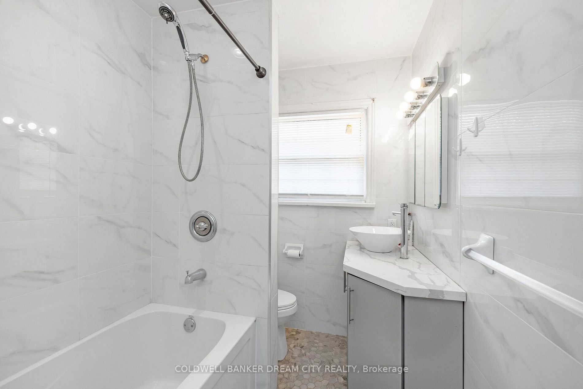 Listing W6031072 - Large Photo # 27