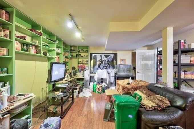 36 Mapleshade Dr