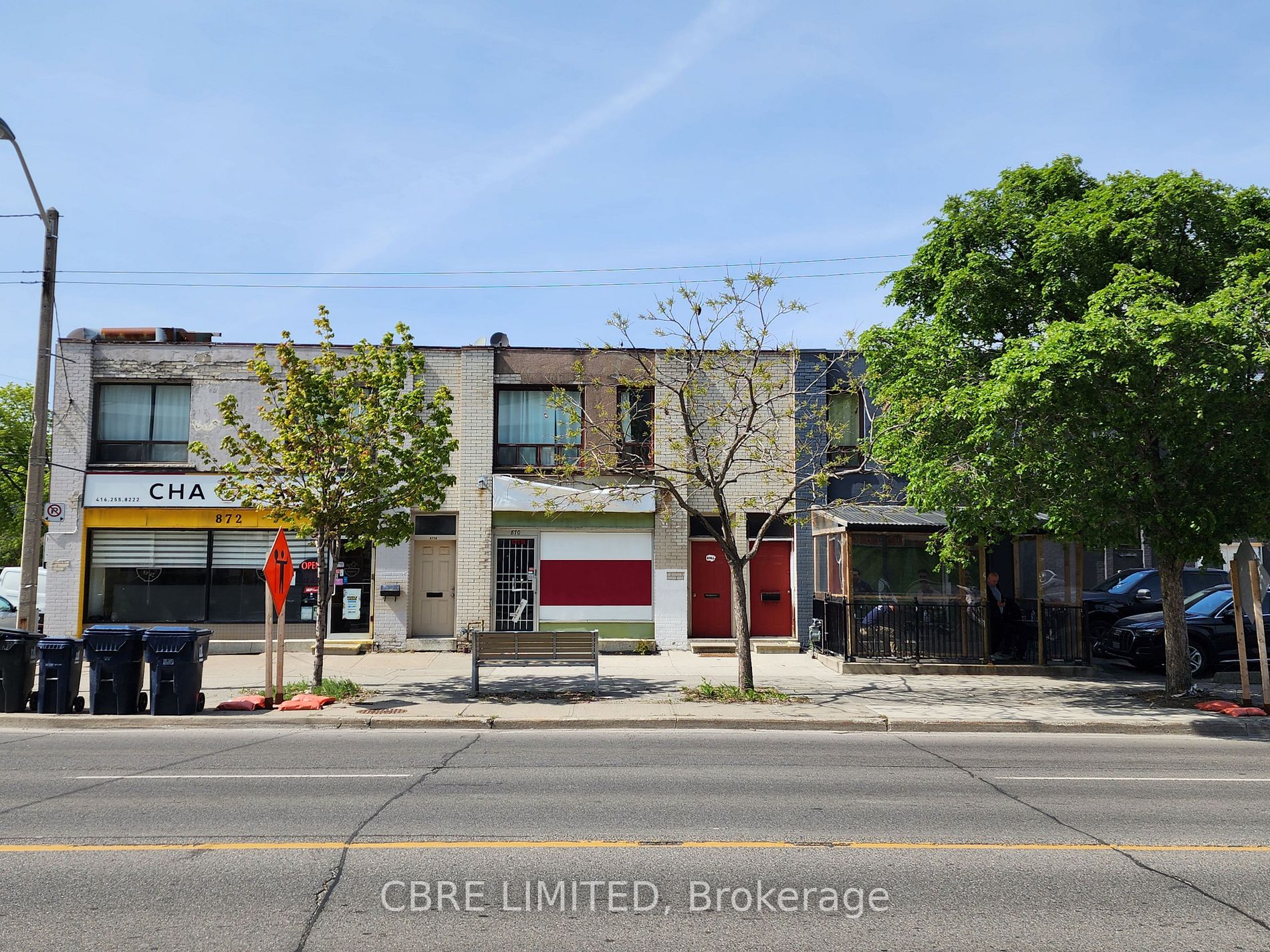872 The Queensway