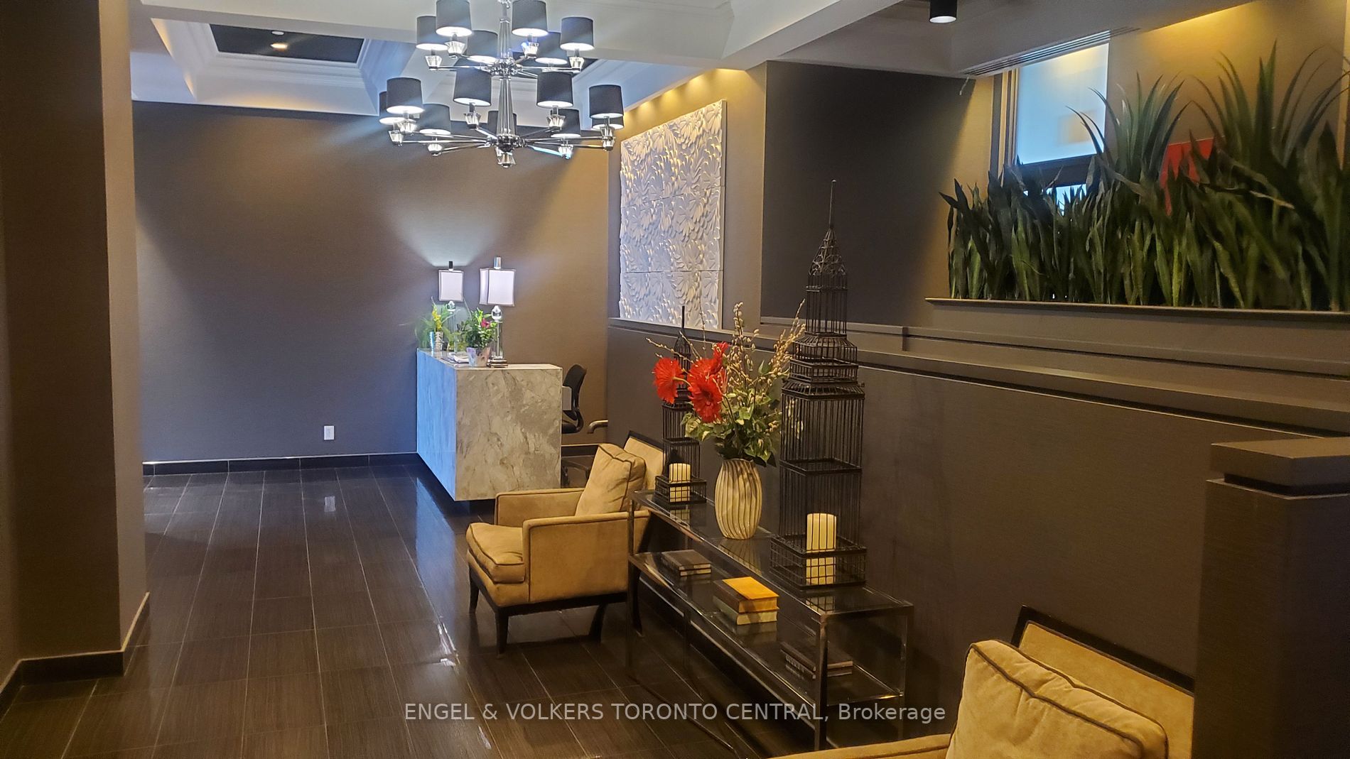 3563 Lake Shore Blvd W, #214