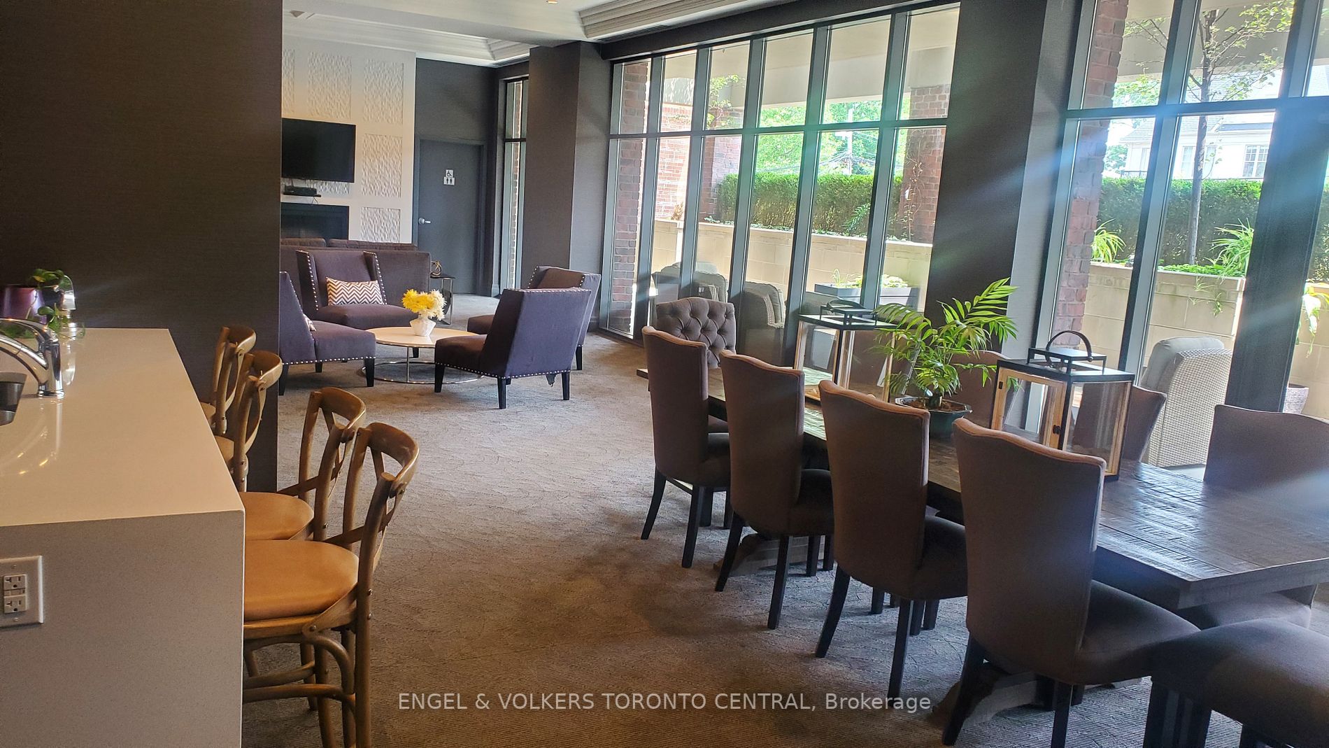 3563 Lake Shore Blvd W, #214