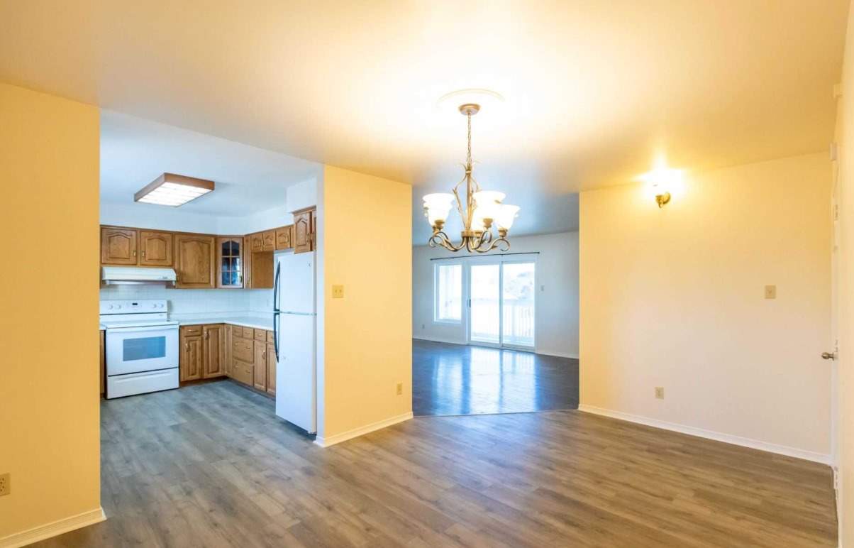 Listing W6031813 - Large Photo # 2