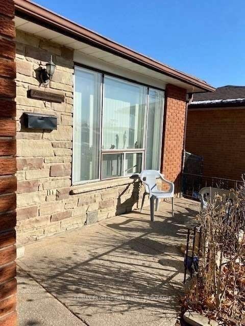 3218 Monica Dr