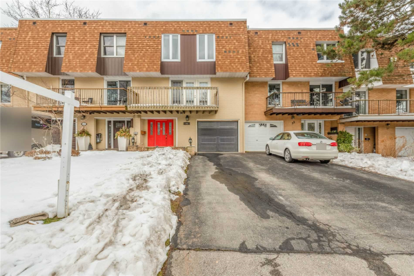 35 Tulip St, Oakville