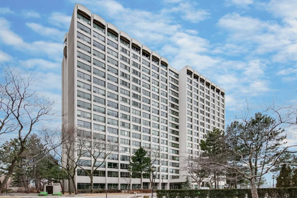 53 Widdicombe Hill Blvd, Toronto