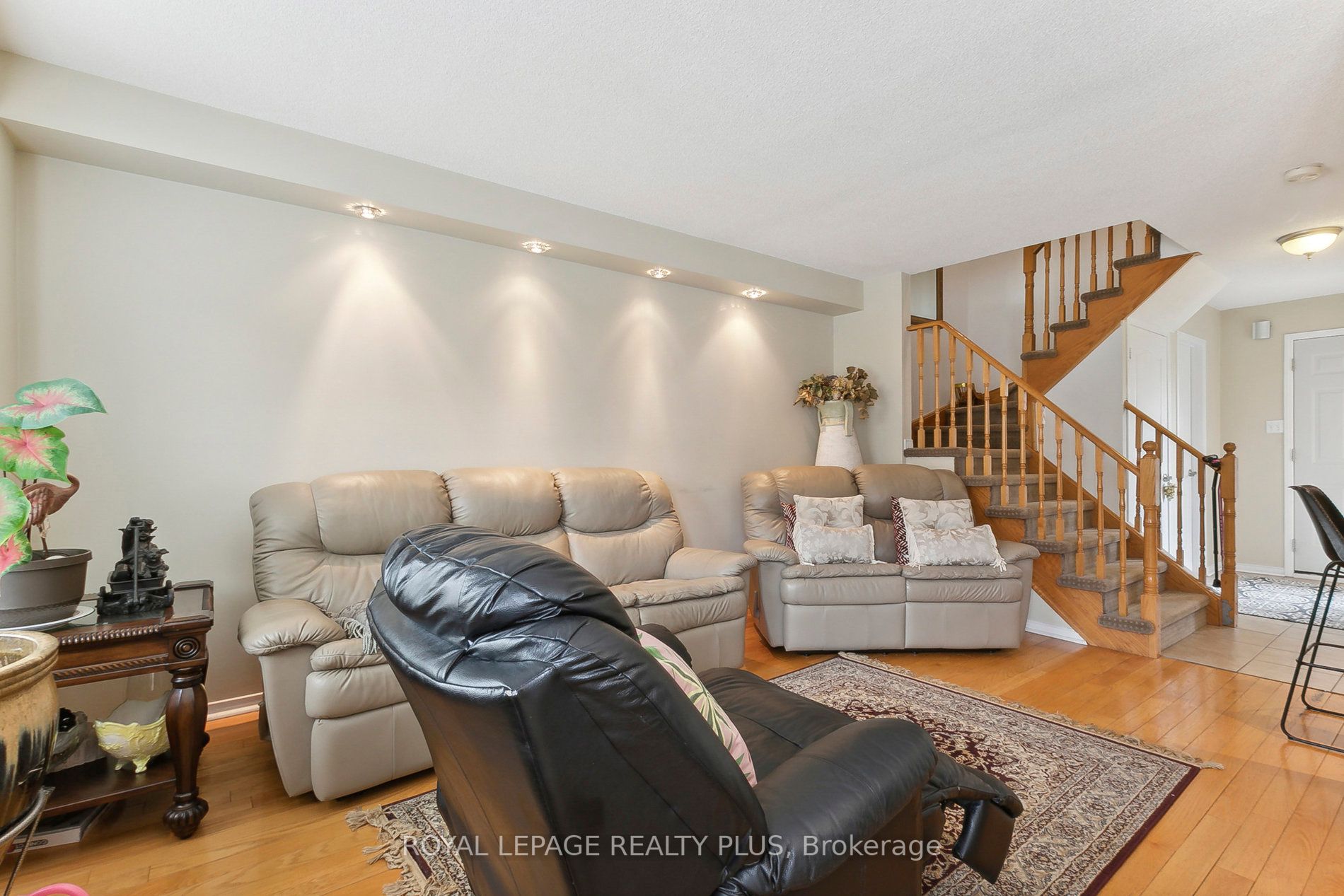 Listing W6032768 - Large Photo # 8