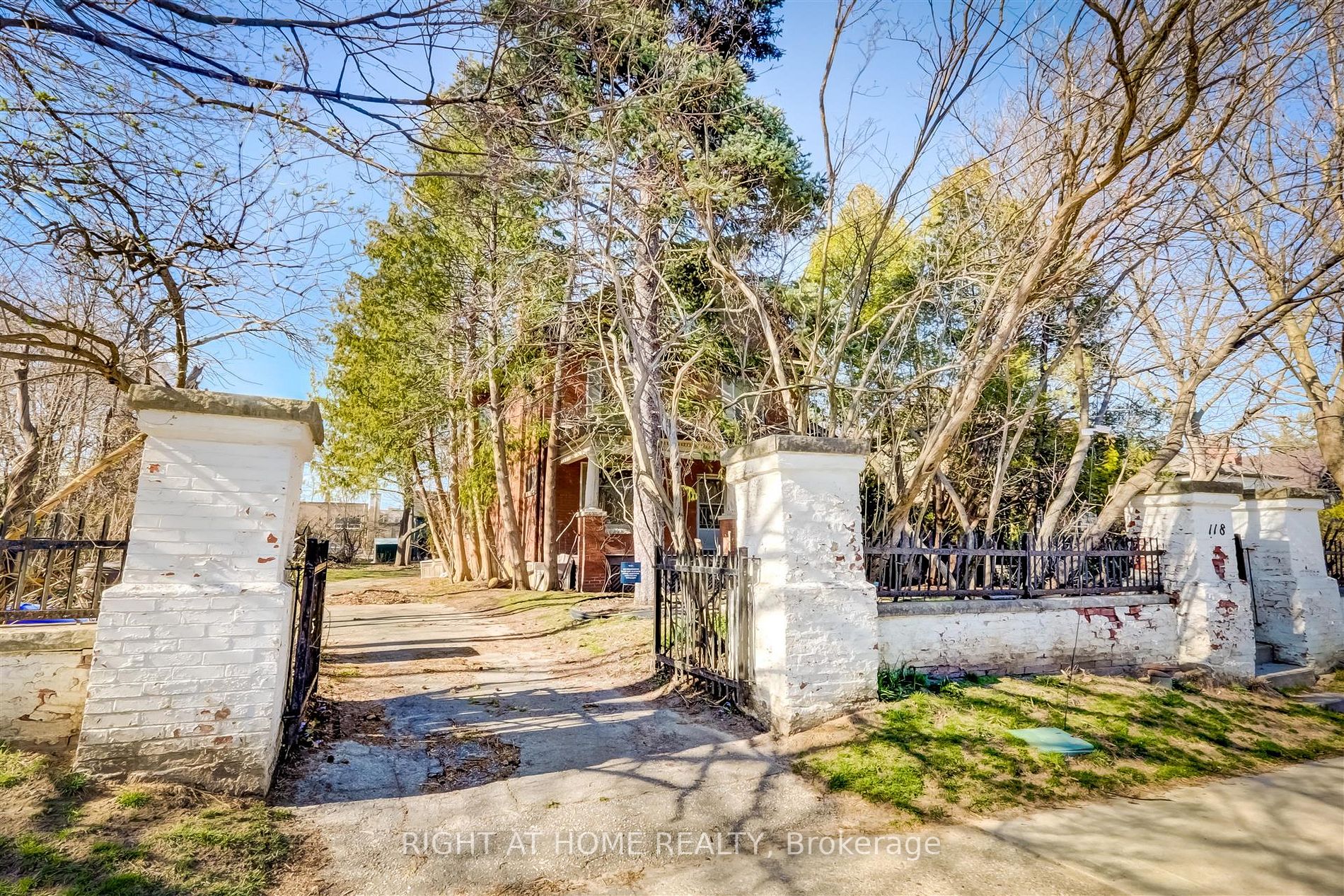 118 Government Rd