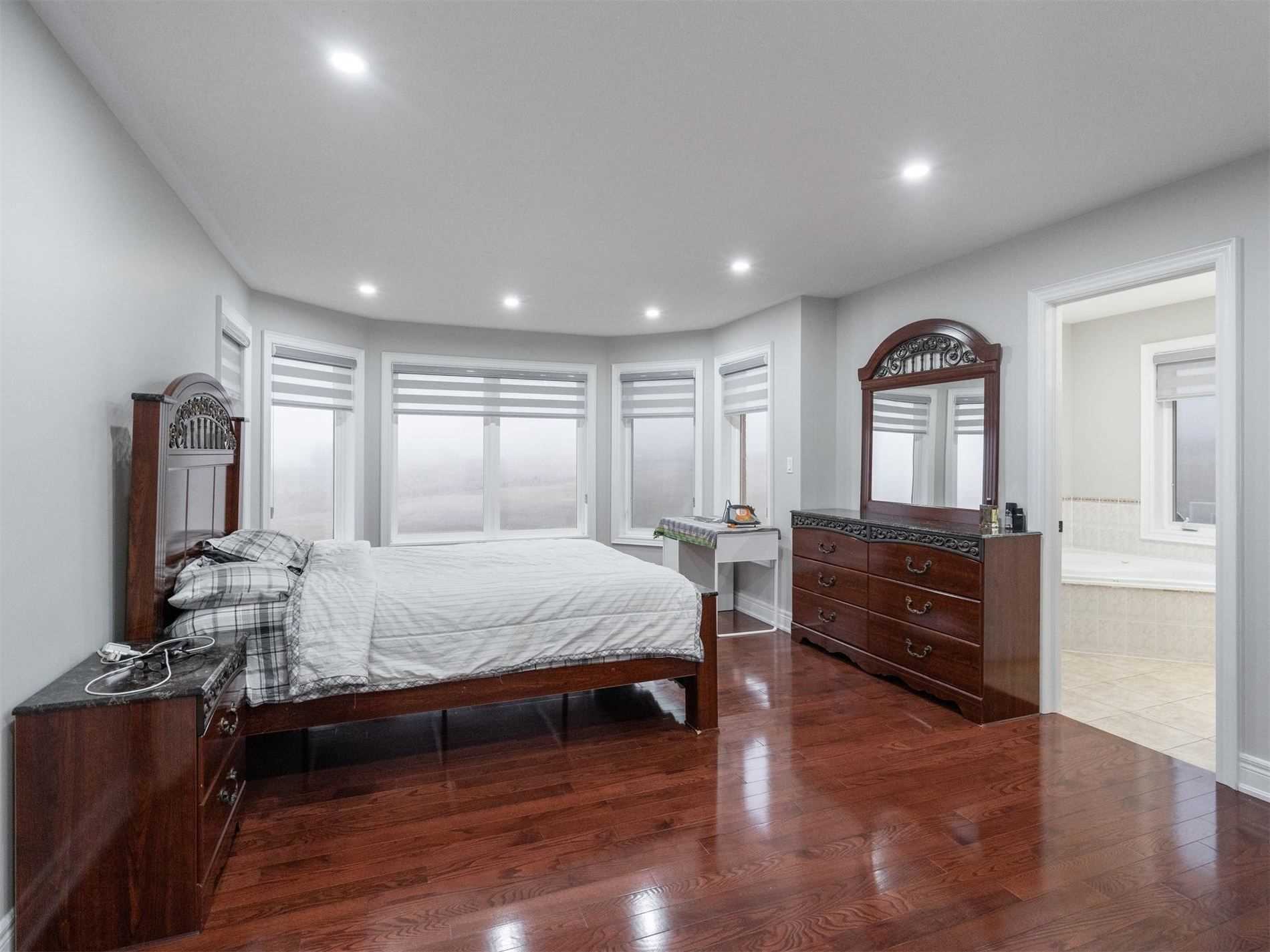 Listing W6033183 - Large Photo # 23