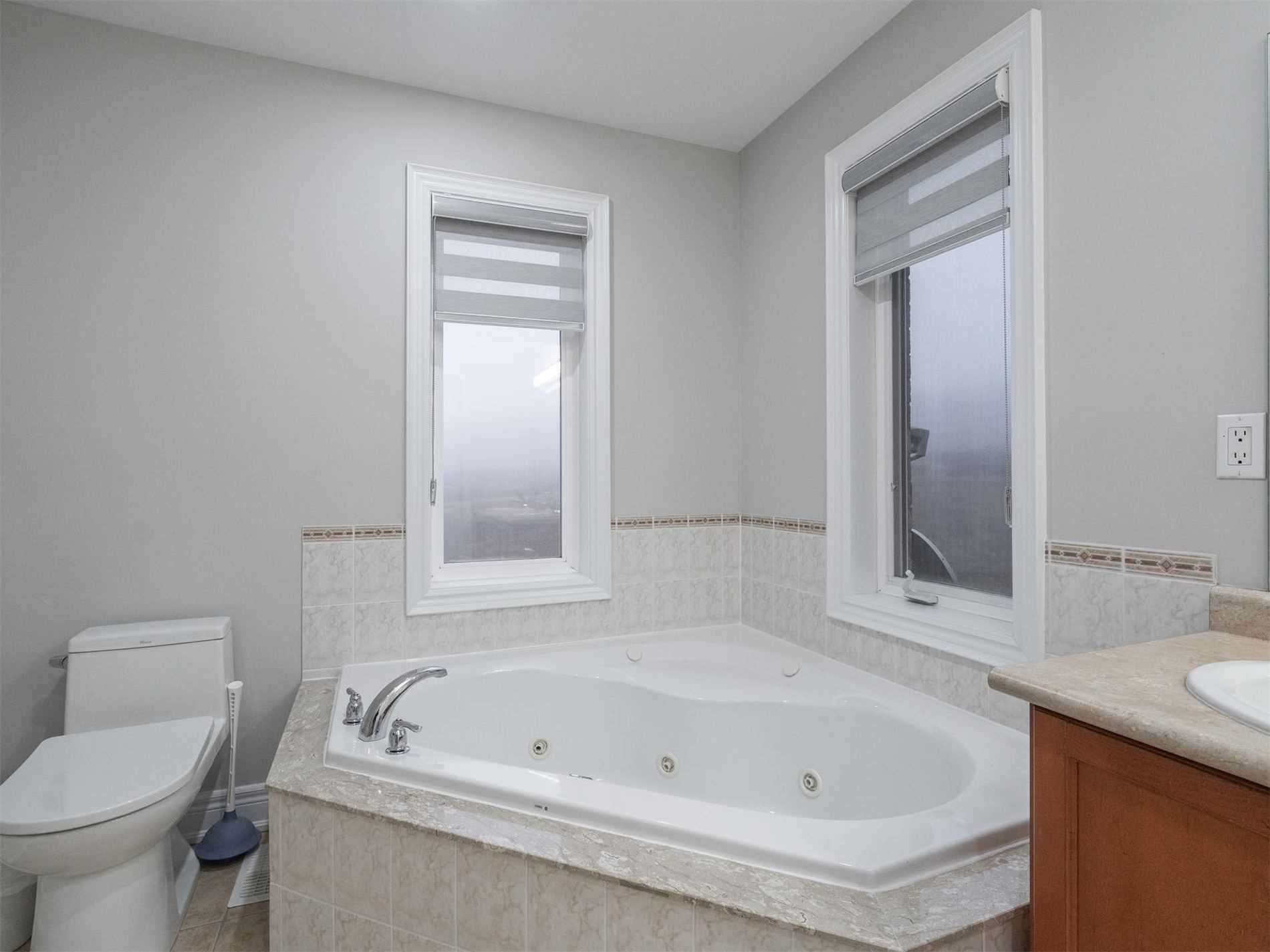 Listing W6033183 - Large Photo # 27