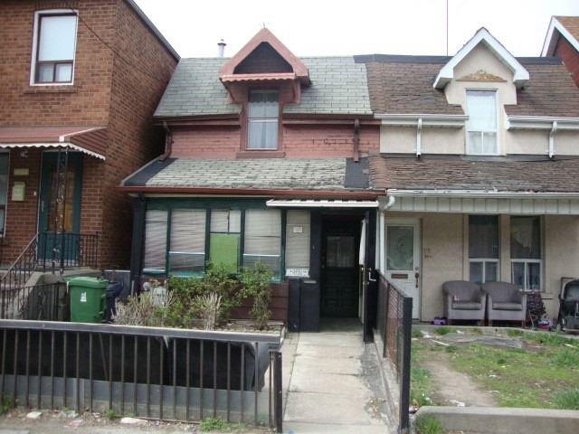 1454 Dufferin St